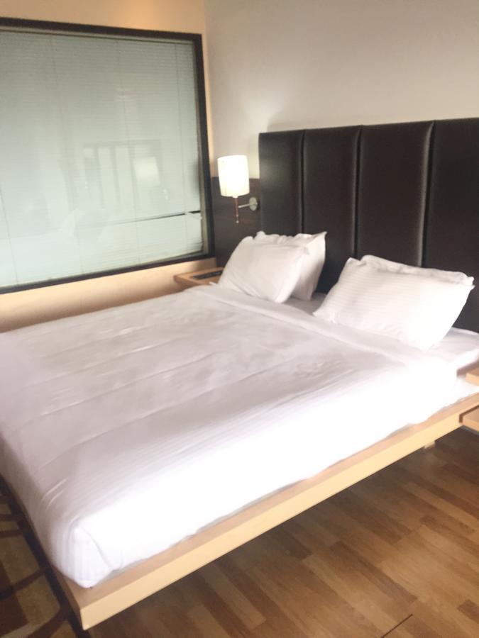 Sea Queen Hotel โคชิโคด ภายนอก รูปภาพ
