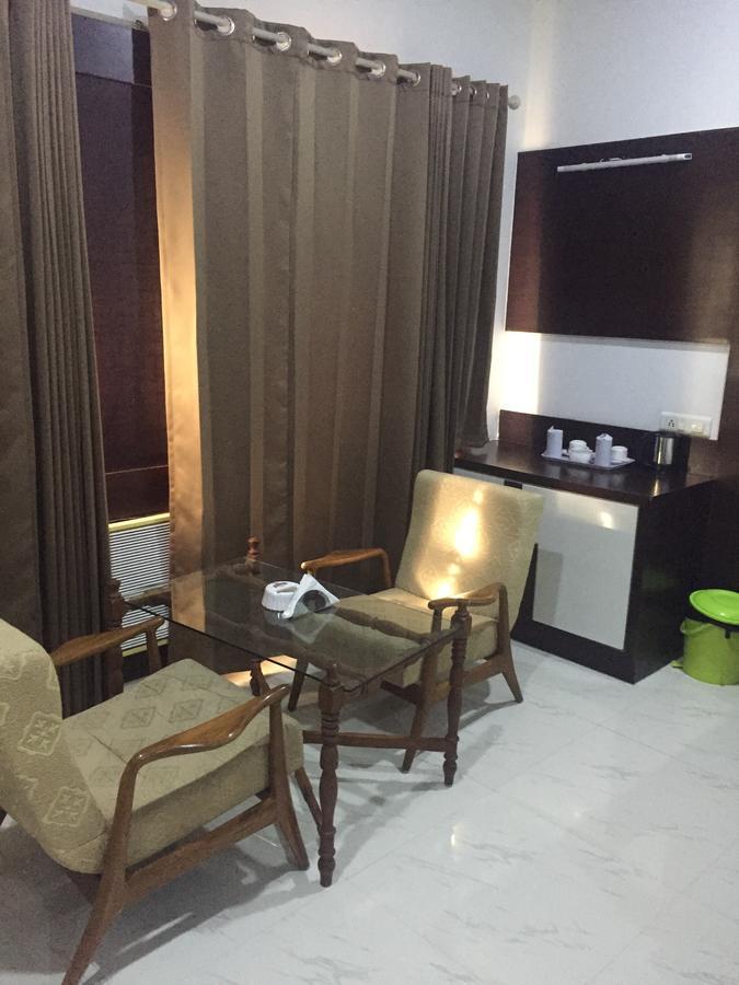 Sea Queen Hotel โคชิโคด ภายนอก รูปภาพ